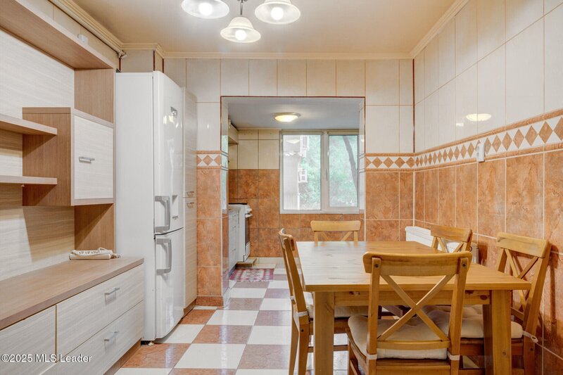 Dristor, apartament 4 camere, foarte spatios