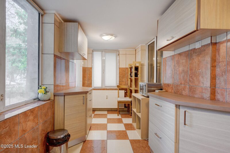 Dristor, apartament 4 camere, foarte spatios